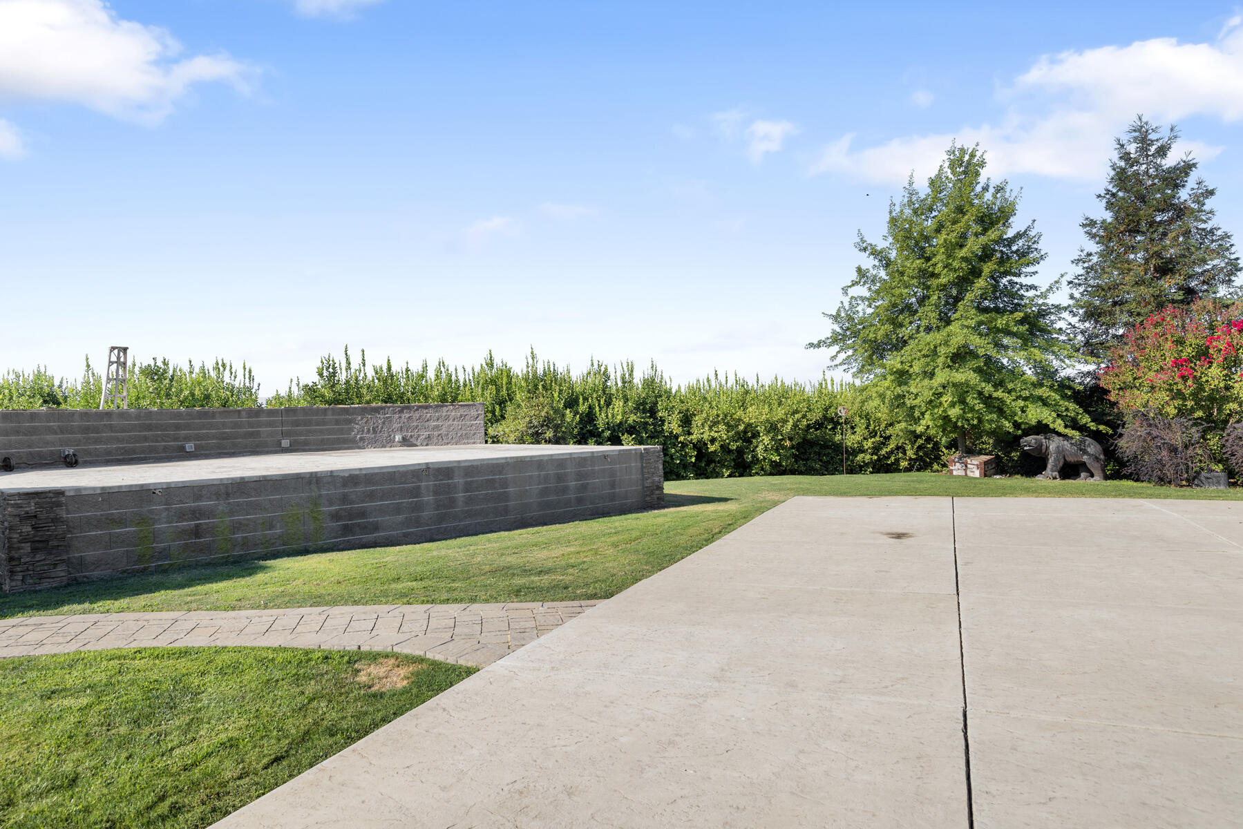 Strathmore, California, 93267, United States, 5 Bedrooms Bedrooms, ,4 BathroomsBathrooms,Residential,Active,1909877