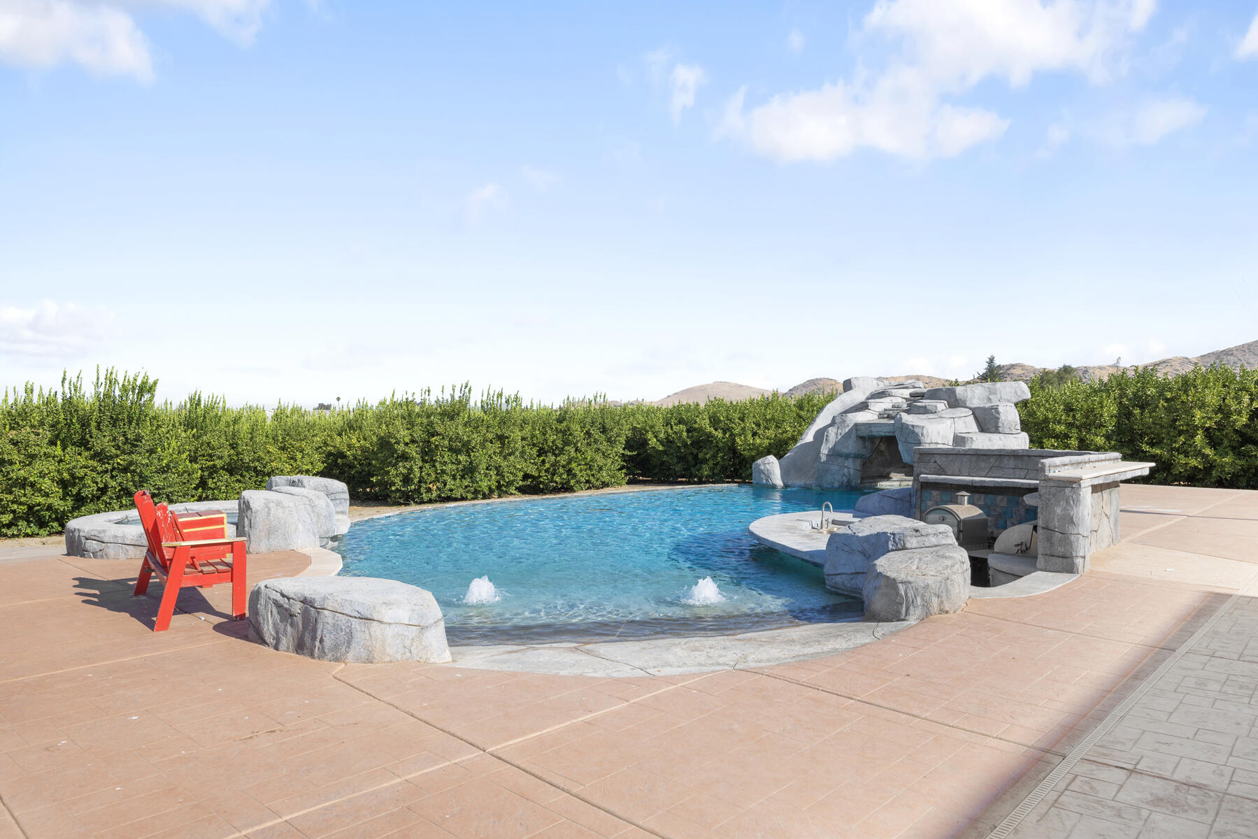 Strathmore, California, 93267, United States, 5 Bedrooms Bedrooms, ,4 BathroomsBathrooms,Residential,Active,1909877