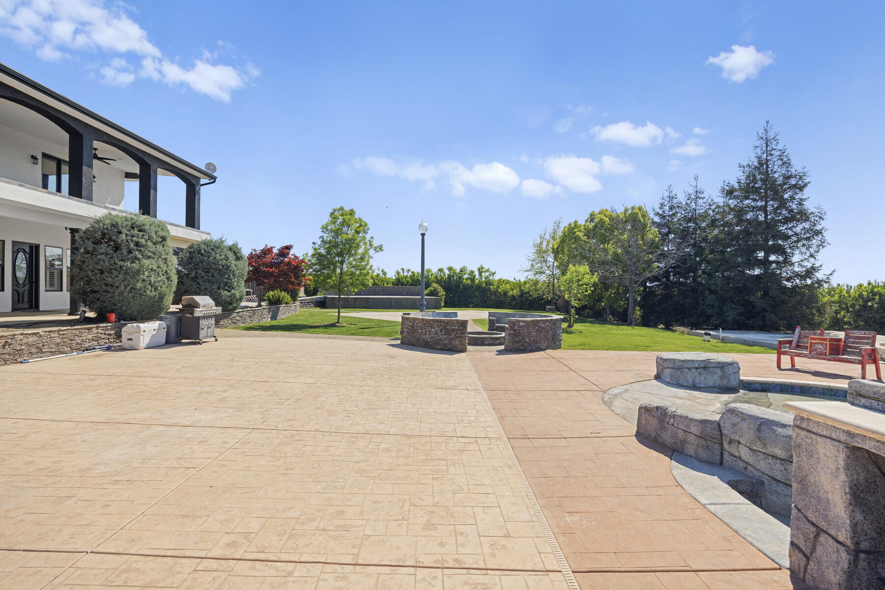 Strathmore, California, 93267, United States, 5 Bedrooms Bedrooms, ,4 BathroomsBathrooms,Residential,Active,1909877