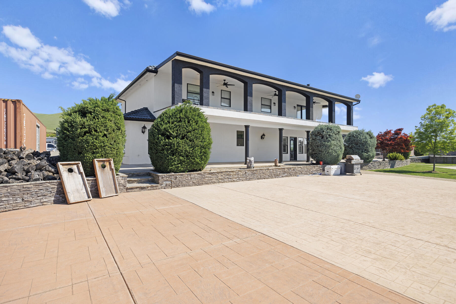 Strathmore, California, 93267, United States, 5 Bedrooms Bedrooms, ,4 BathroomsBathrooms,Residential,Active,1909877