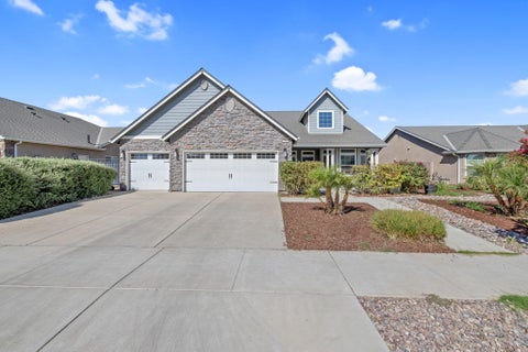 Photo of 2521 N Fontana Street, Visalia, CA 93291 (MLS # 243972)