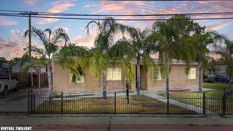 Photo of 2014 W Houston Avenue, Visalia, CA 93291 (MLS # 241152)