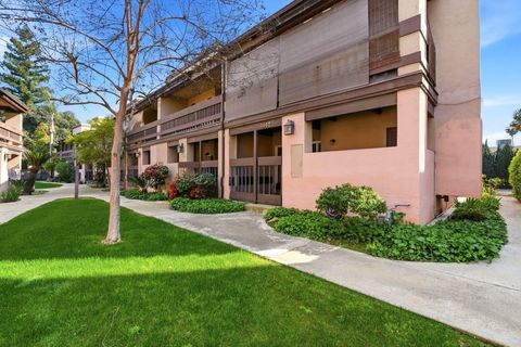 Photo of 1142 N Gem Street, Tulare, CA 93274 (MLS # 240187)