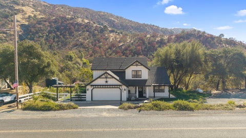 Photo of 38119 Balch Park Road, Springville, CA 93265 (MLS # 244765)