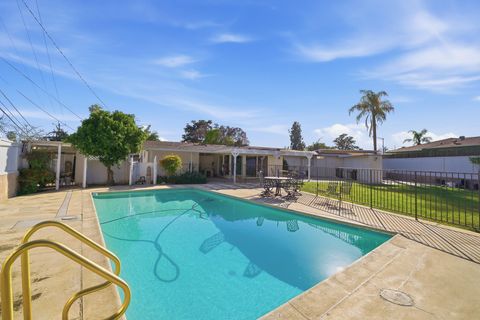 Photo of 5208 Greenbrier Avenue, Bakersfield, CA 93306 (MLS # 240202)