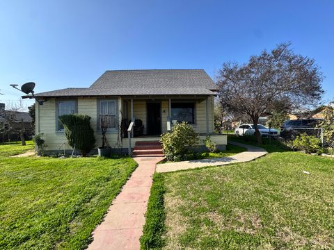 Photo of 297 S Cornell Street, Porterville, CA 93257 (MLS # 239617)