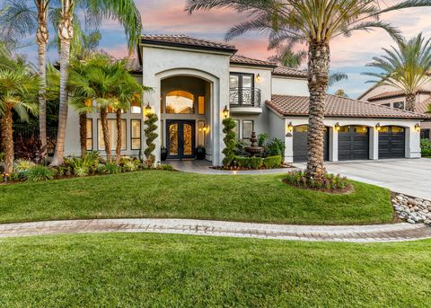 Photo of 5721 W Prospect Drive, Visalia, CA 93291 (MLS # 240489)