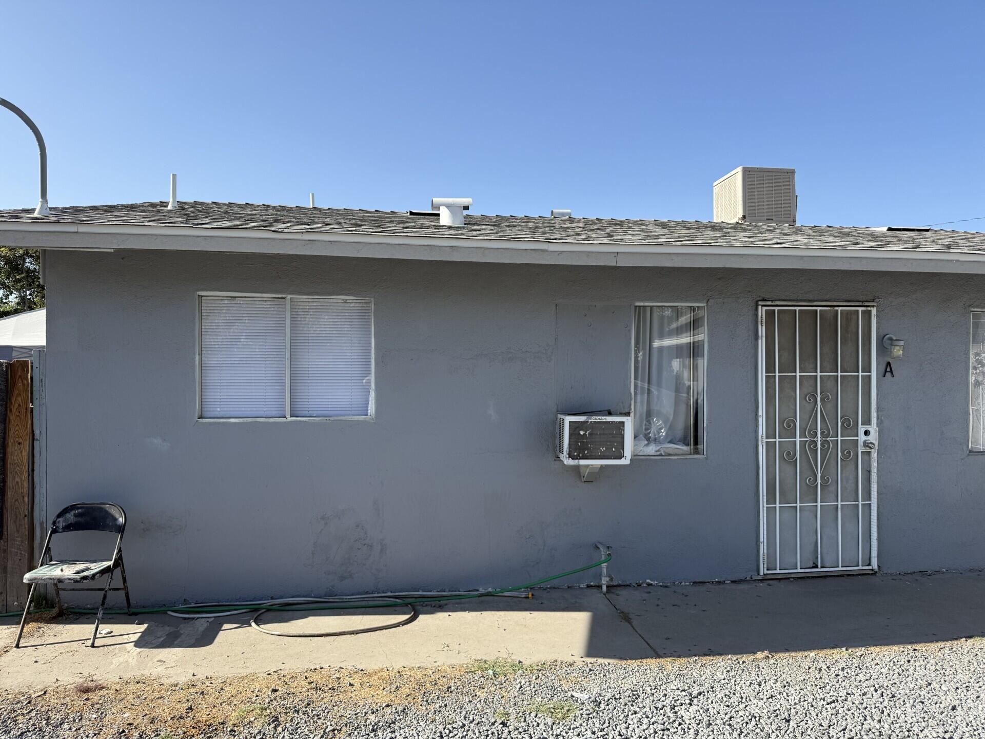 Visalia, California 93291, United States, 6 Bedrooms Bedrooms, ,3 BathroomsBathrooms,Residential,Pending,153649