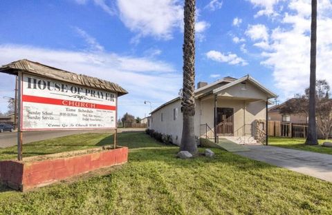 Photo of 260 N Los Angeles Street, Tulare, CA 93274 (MLS # 240455)