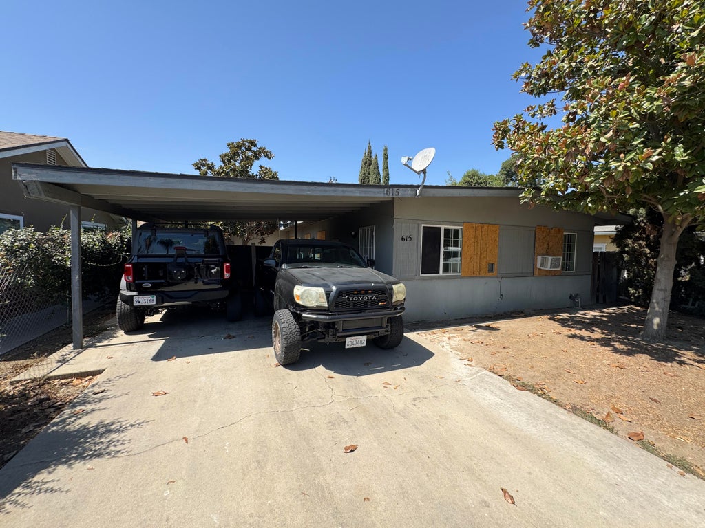 Photo of 615 S Church Street, Visalia, CA 93277 (MLS # 244464)