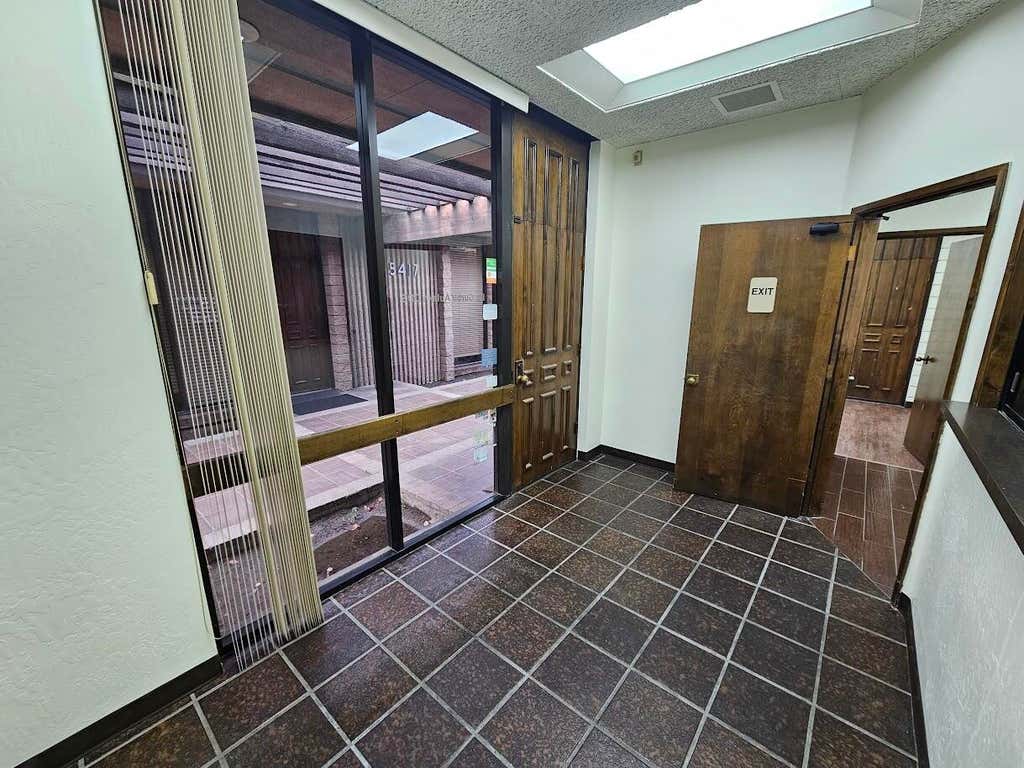Photo of 5407 W Hillsdale Avenue, Visalia, CA 93291 (MLS # 242512)