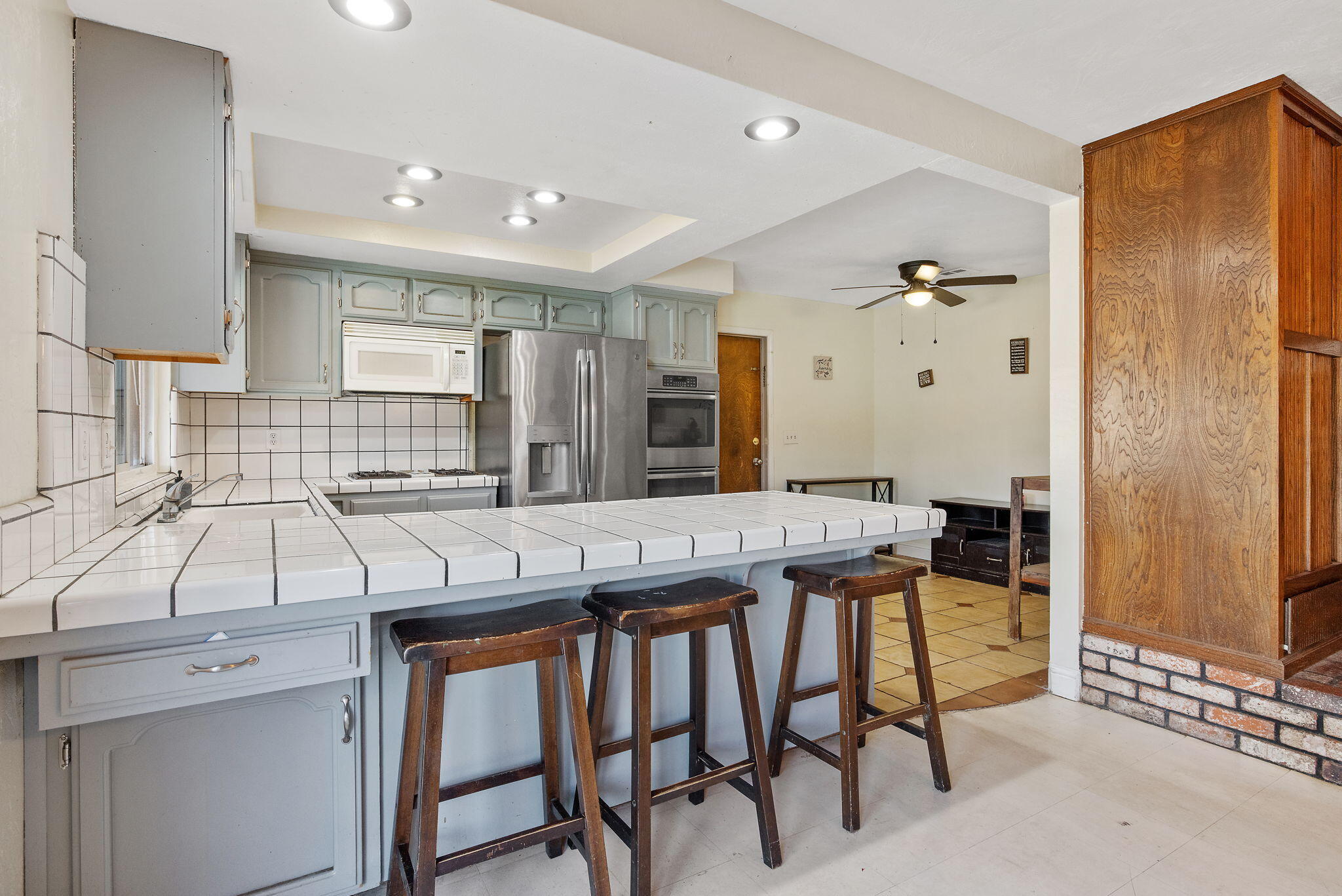 Visalia, California 93277, United States, 3 Bedrooms Bedrooms, ,2 BathroomsBathrooms,Residential,Active,247941