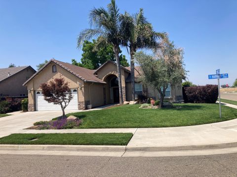 Photo of 1988 Harvard Avenue, Tulare, CA 93274 (MLS # 241567)