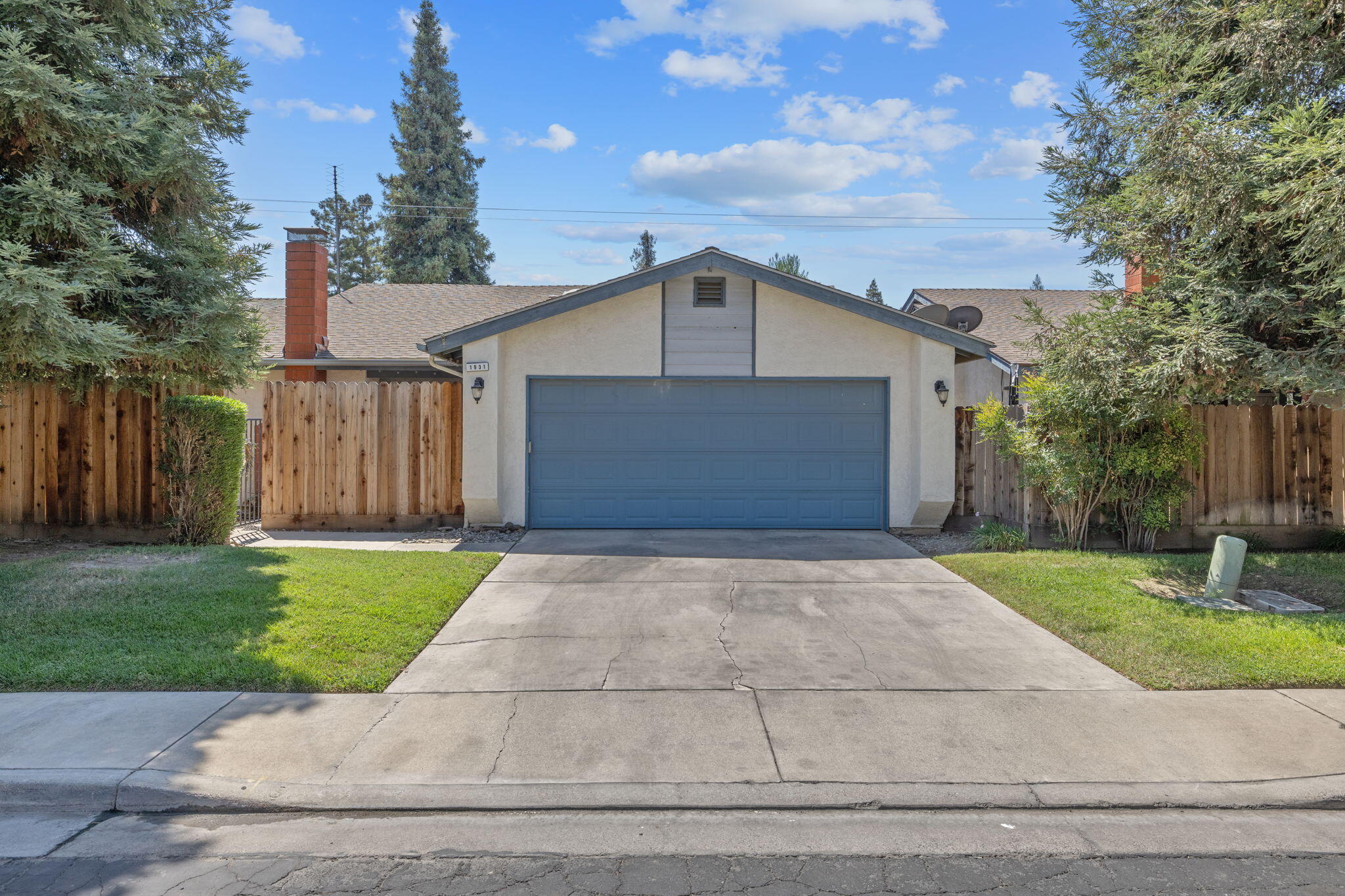 Visalia, California 93292, United States, 3 Bedrooms Bedrooms, ,2 BathroomsBathrooms,Residential,Active,191171