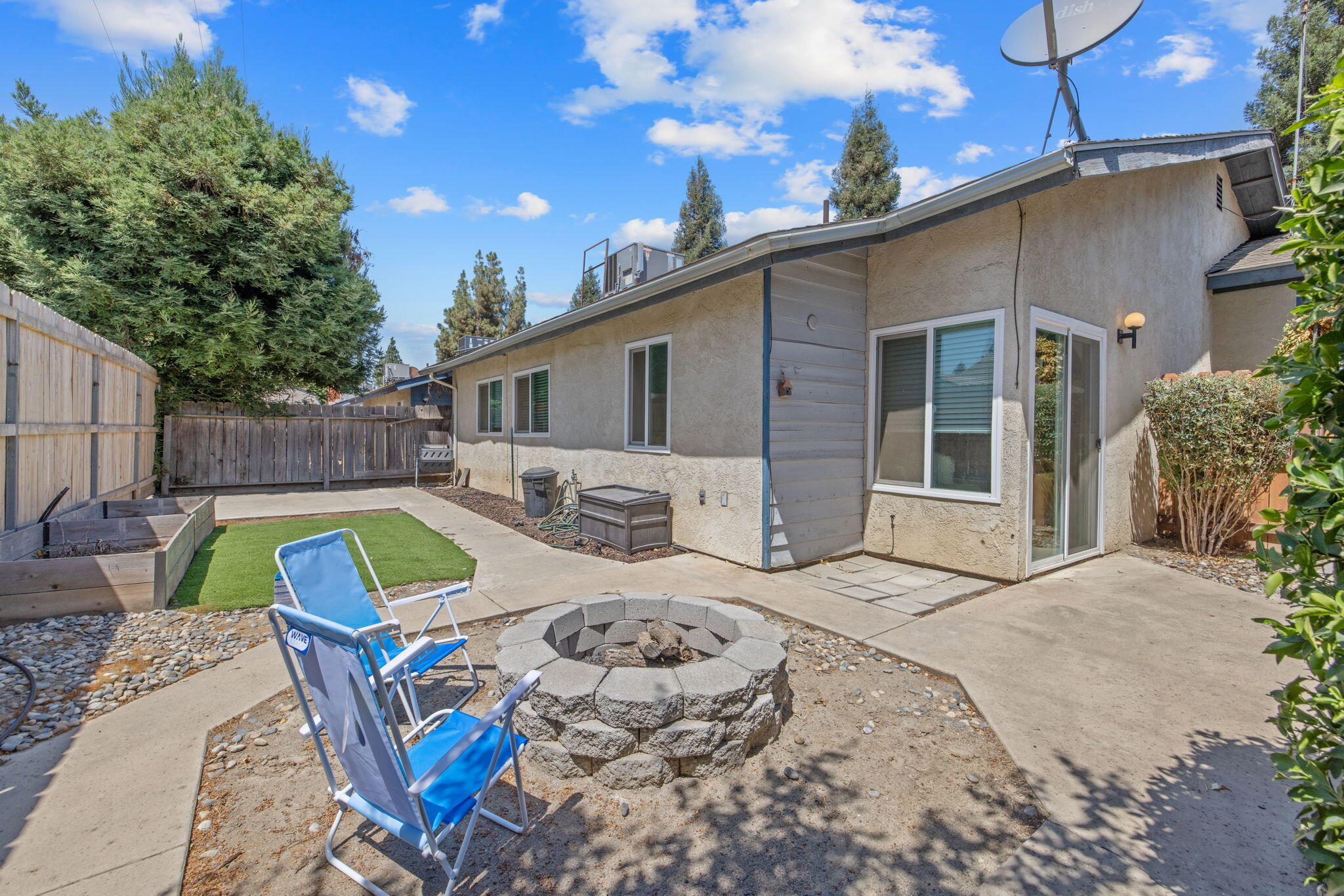 Visalia, California 93292, United States, 3 Bedrooms Bedrooms, ,2 BathroomsBathrooms,Residential,Active,191171