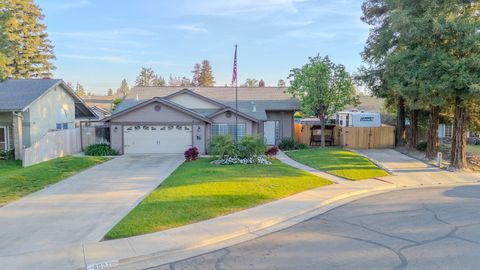 Photo of 6027 W Judy Court, Visalia, CA 93277 (MLS # 240920)