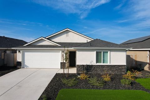 Photo of 7070 Elm Street, Visalia, CA 93291 (MLS # 240144)