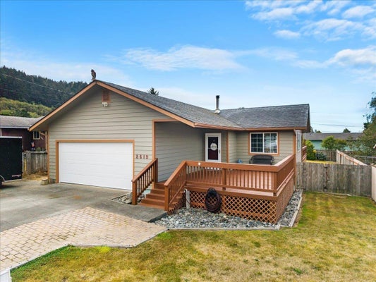 2619 NICKEL AVE, CRESCENT CITY, CA 95531 - Image 3012738e2b9684f7571f79cc7b65c12e/3920637247