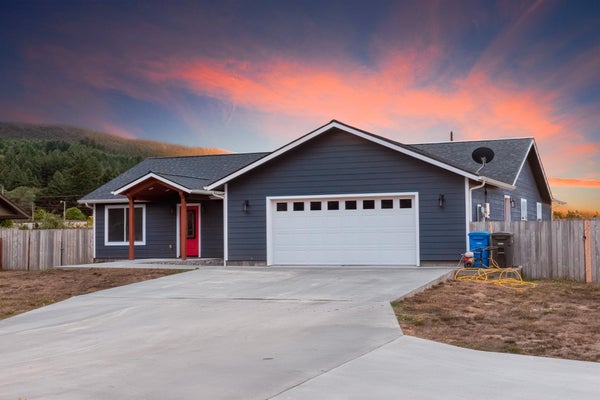 155 STARGAZER DR, SMITH RIVER, CA 95567 - Image a1b0a46cbf5fd94161ca4a3a3fd845cd/3742392049