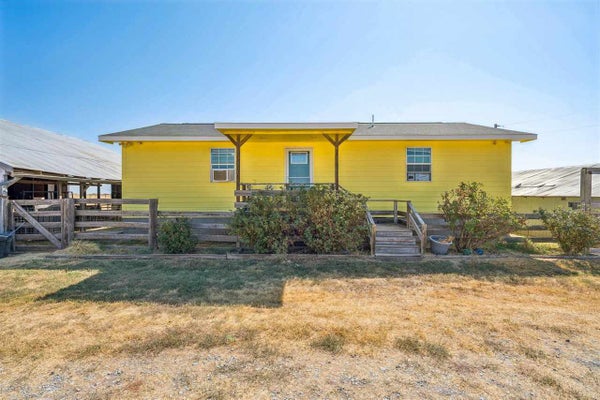 9044 SE TINNEY RD, LAWTON, OK 73501 - Image 33cd9a871c72cd4e1fb5e27e462debbd/3196146531