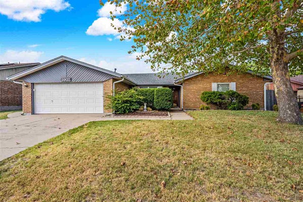 6903 SW FENWICK AVE, LAWTON, OK 73505 - Image 5aec896eeaa76ae7b72b35a586cefe0d/2978056567