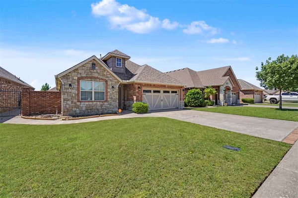 3605 NE WILLOW WAY, LAWTON, OK 73507 - Image 91c27383d792cd49ce3dec762b2fea67/1611954506