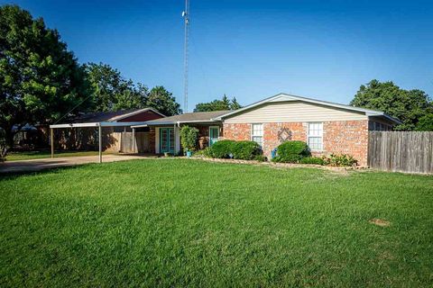 103 Lions Cove, Walters, OK 73572 - #: 166220