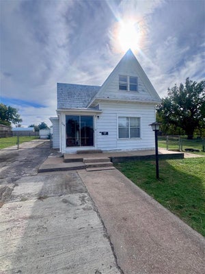 508 SW PARK AVE, LAWTON, OK 73501 - Image e51bd2e2d0a3bc204abf43b0207adbfc/2029343595