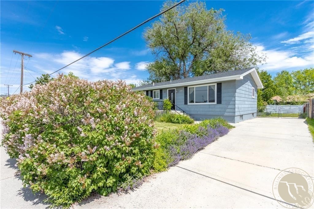 1125 30th Street W