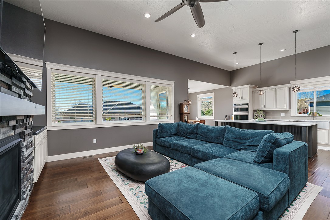 6218 Timbercove Drive