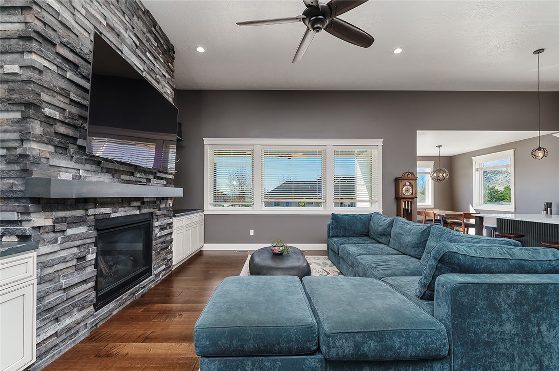 6218 Timbercove Drive