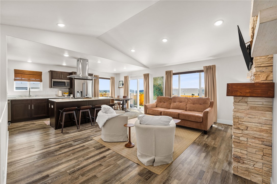 8330 Shorthorn Drive