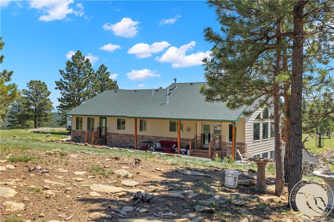 38 Lewis Trail