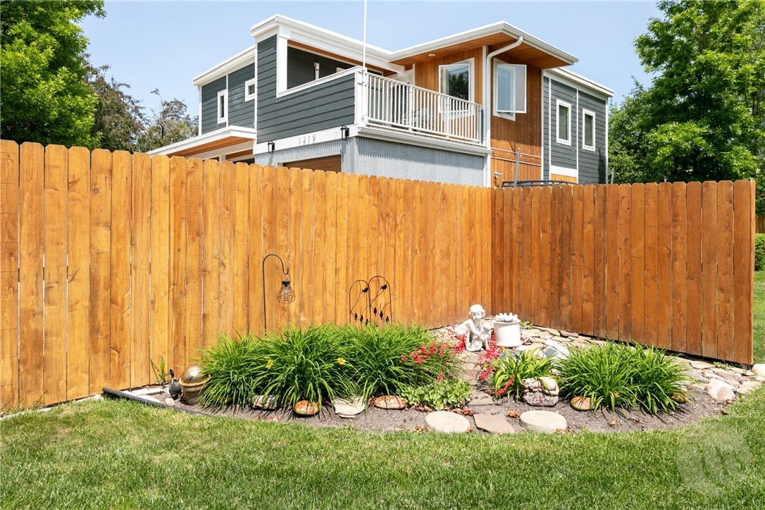 Billings, Montana 59102, United States, 4 Bedrooms Bedrooms, ,2 BathroomsBathrooms,Residential,Active,140684