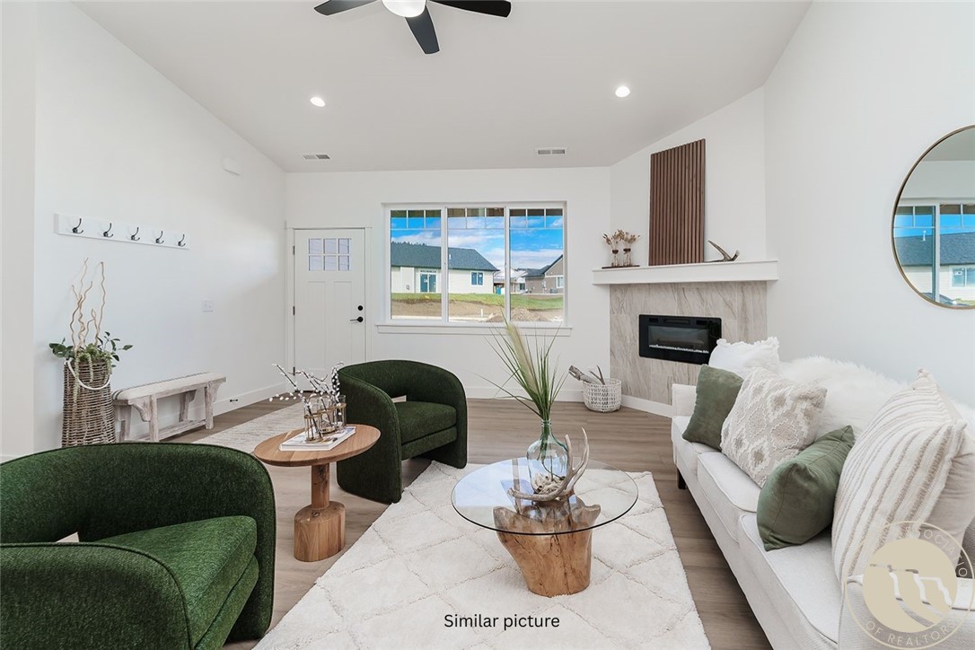 2933 Eagle Butte Trail