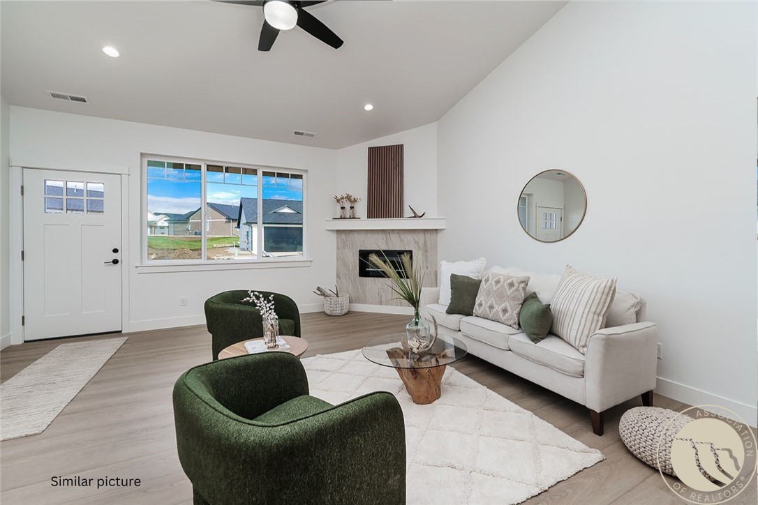 2933 Eagle Butte Trail