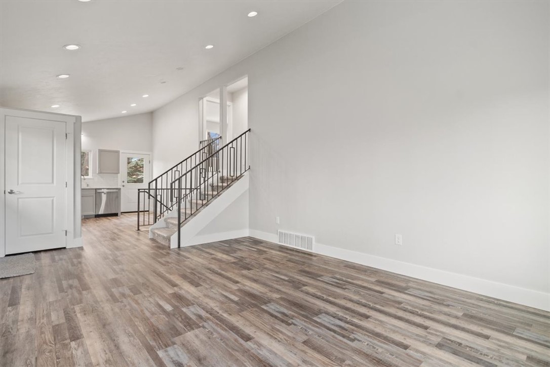 3294 Windmill Circle