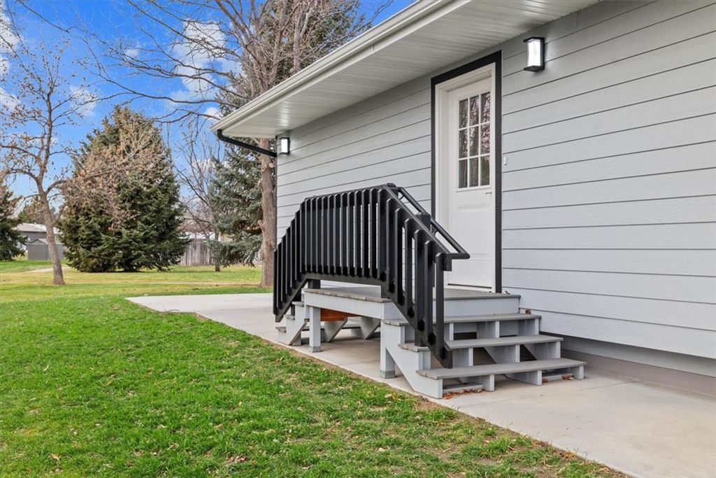 Photo of 3294 Windmill Circle Cir, Billings, MT 59102 (MLS # 356943)