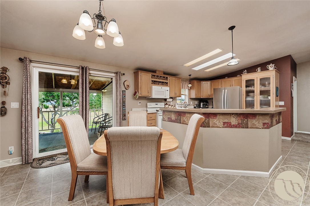 8 Pryor View Circle