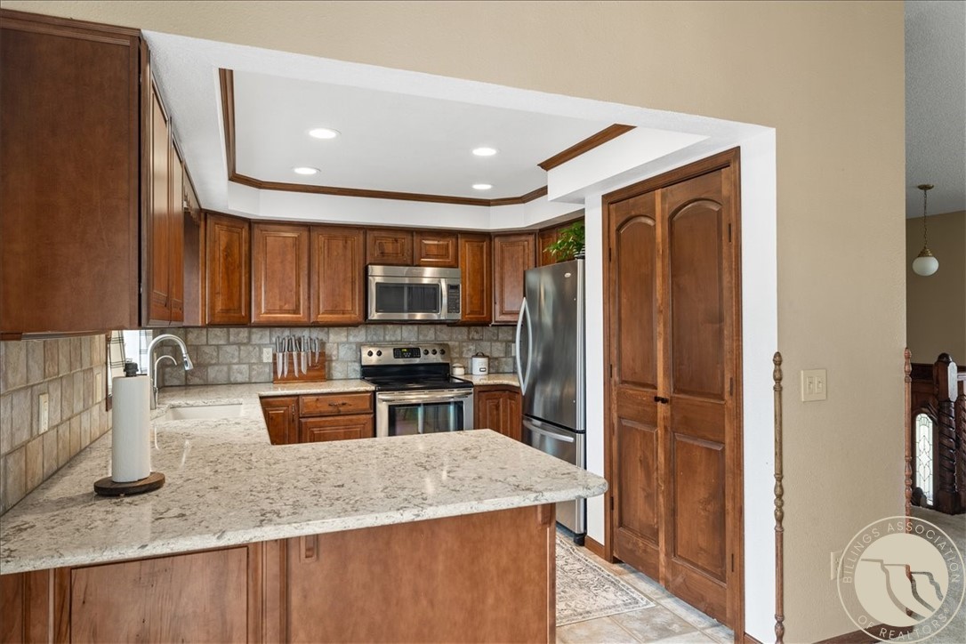 1410 Woodland Trail