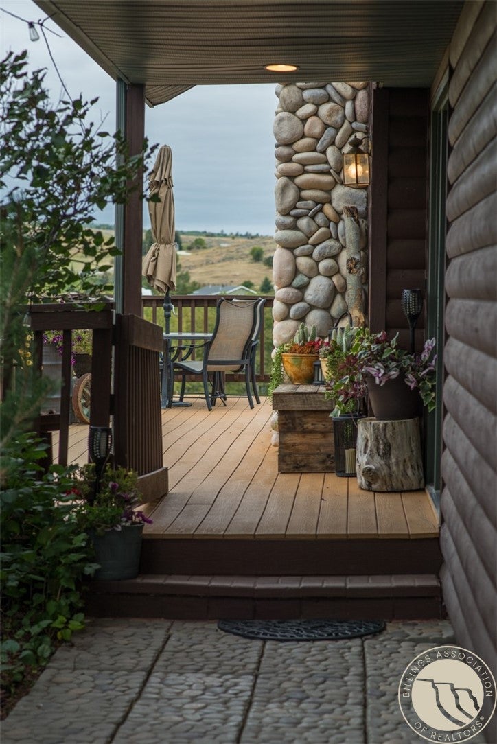 17 Palisade Basin Drive