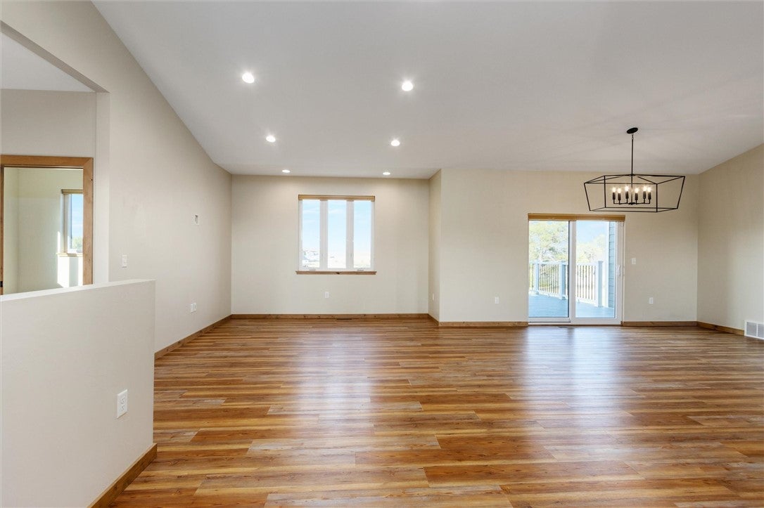 7644 White Pine Circle