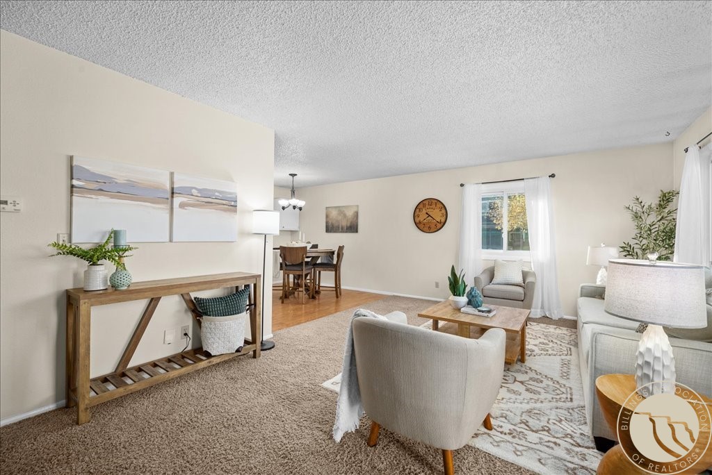 446 N Lakeview Drive