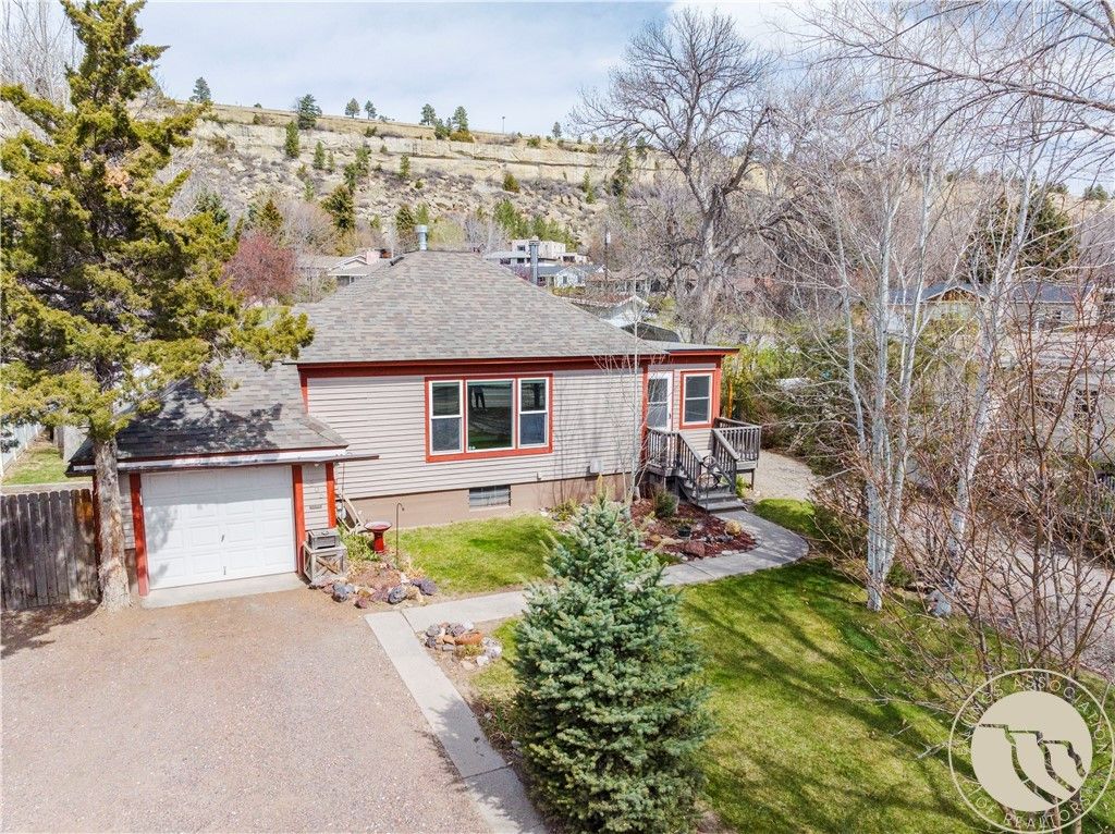Photo of 1305 Rimrock Road, Billings, MT 59102 (MLS # 358610)