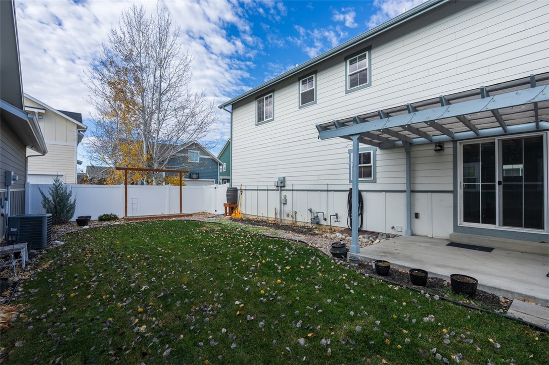 1610 Lone Pine Drive