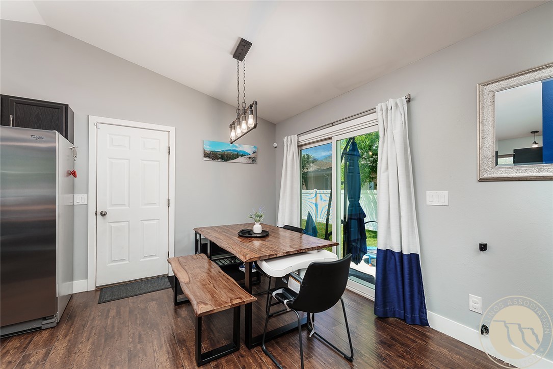 1214 Cottonwood Boulevard