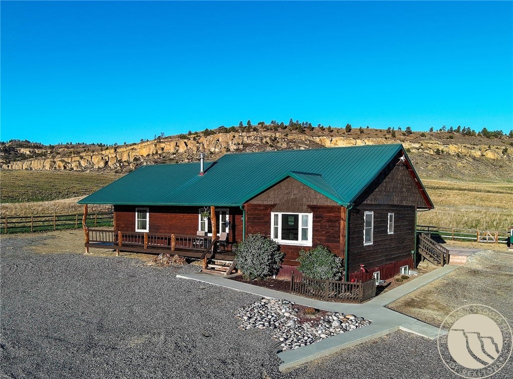 Photo of 540 Joliet Fromberg Road, Fromberg, MT 59029 (MLS # 360726)