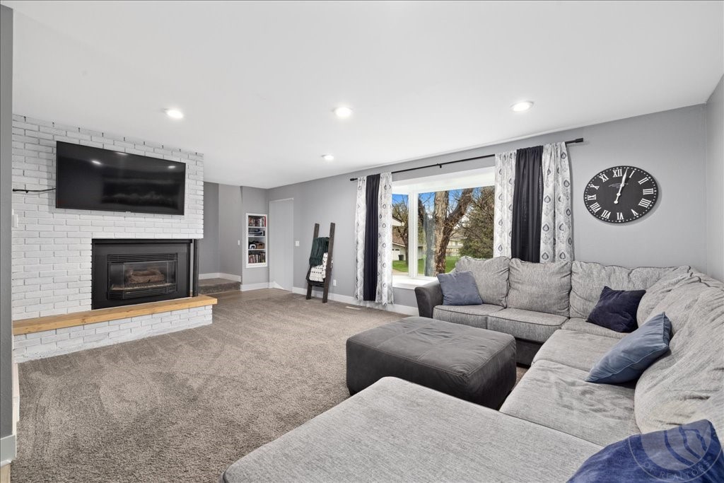 1126 Evergreen Dr
