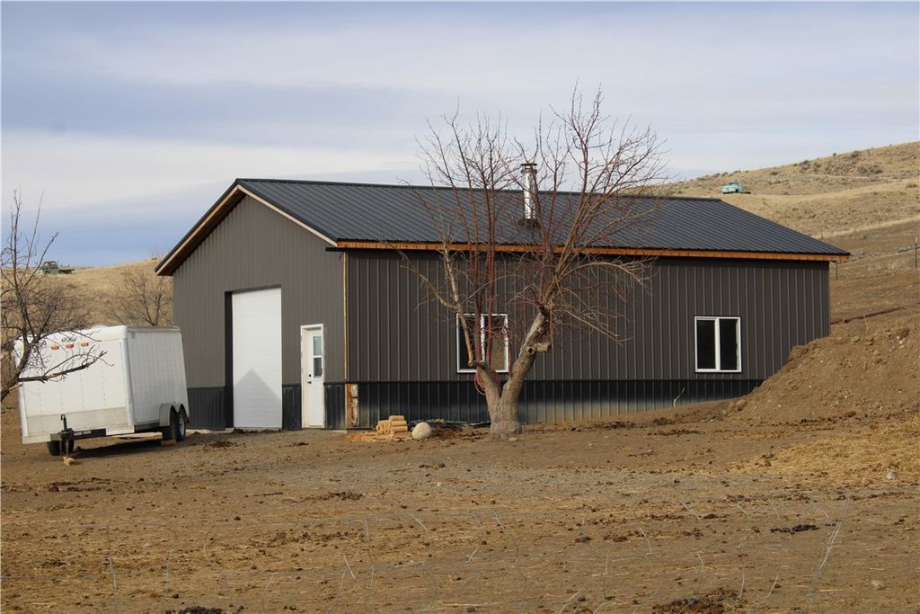 Photo of 508 Bridger Fromberg Road, Fromberg, MT 59029 (MLS # 357790)