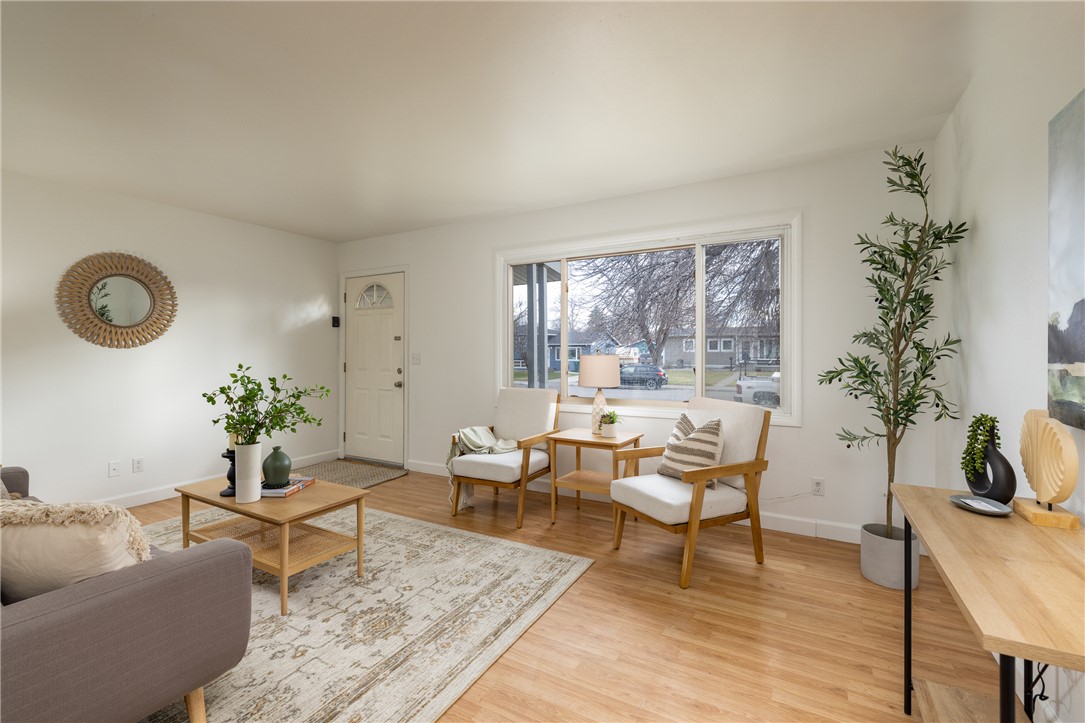 2607 Burlington Avenue